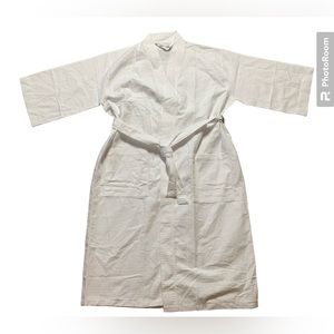 SOAS Spa Collection White Waffle Knit Robe Unisex Resortwear One Size